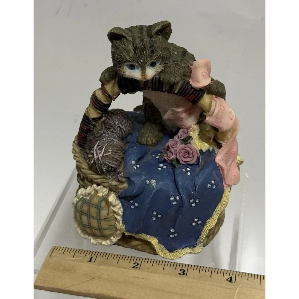 Vintage Cat Sewing Basket Music Box Figurine Kitten Yarn Quilt Cottagecore Decor